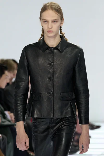 Look 4